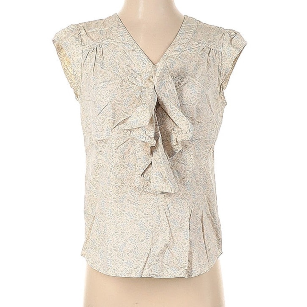 Marc by Marc Jacobs cap sleeve ruffle top. Fitted waist pearl button sz 4 floral